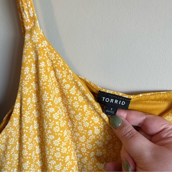 Torrid tie strap floral dress - Picture 5 of 5
